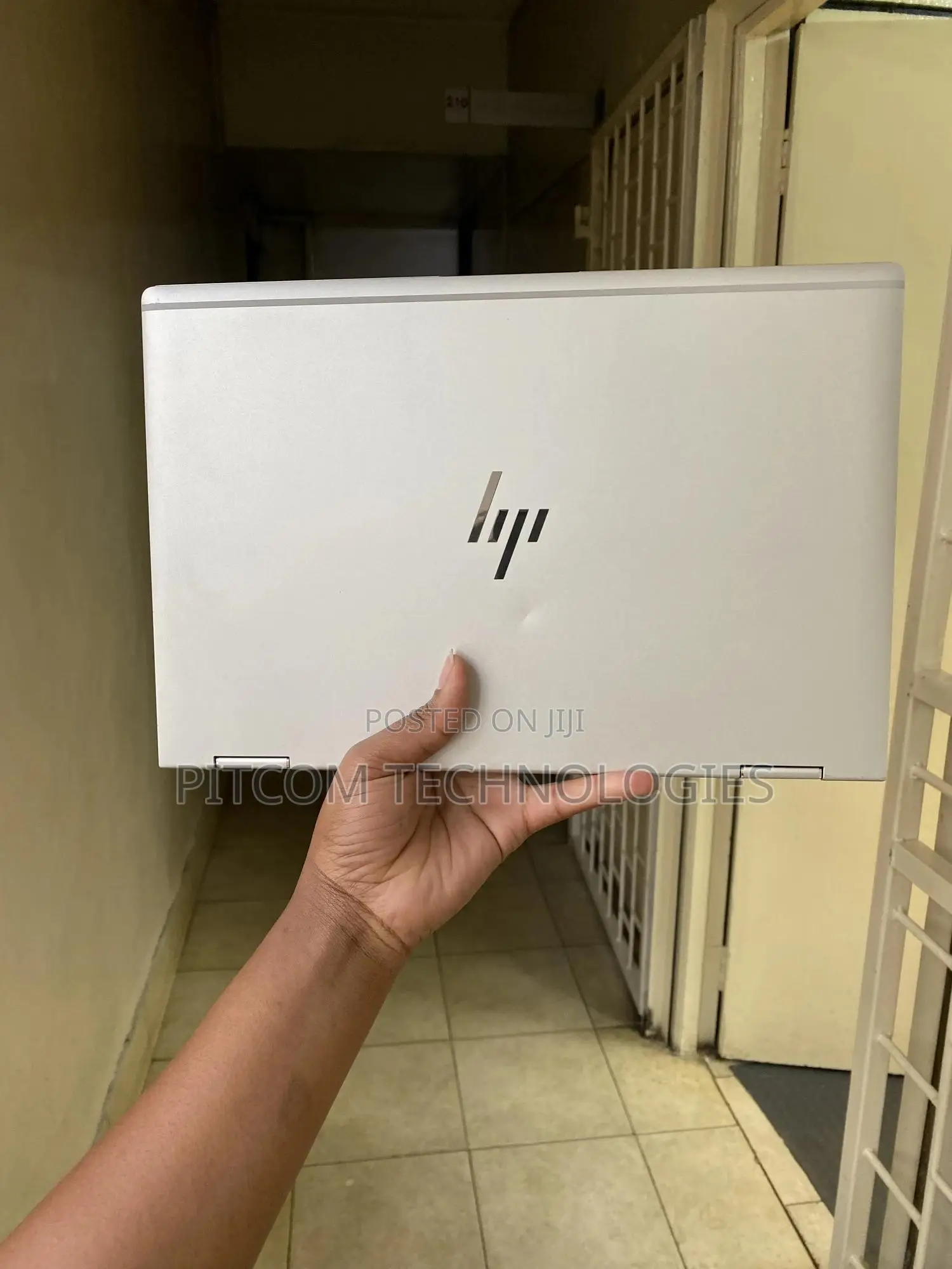 Laptop HP EliteBook x360 1030 G4 16GB Intel Core i5 SSD 256GB