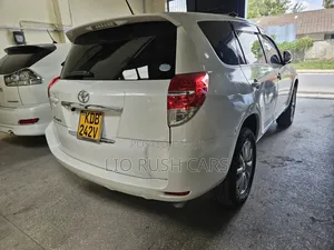 Toyota Vanguard 2014 White