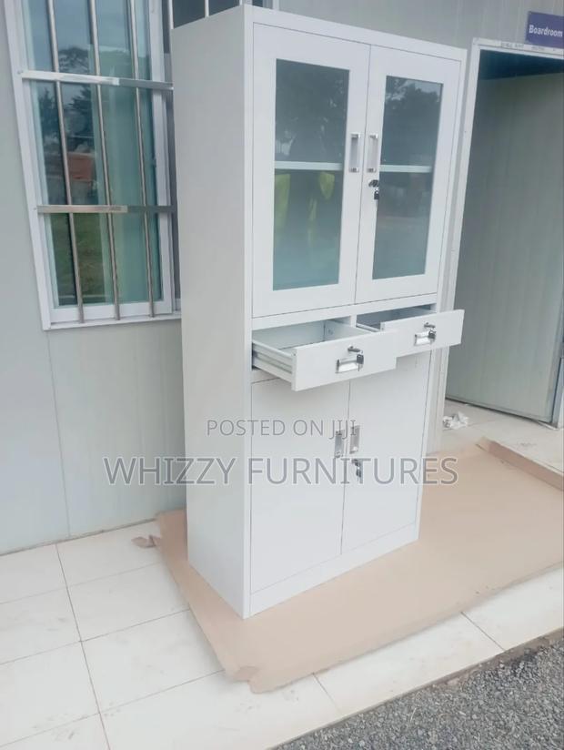 Cabinet Cabinet