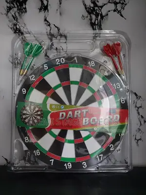 Classic Dart Board – Perfect For Fun And Competitions 12"