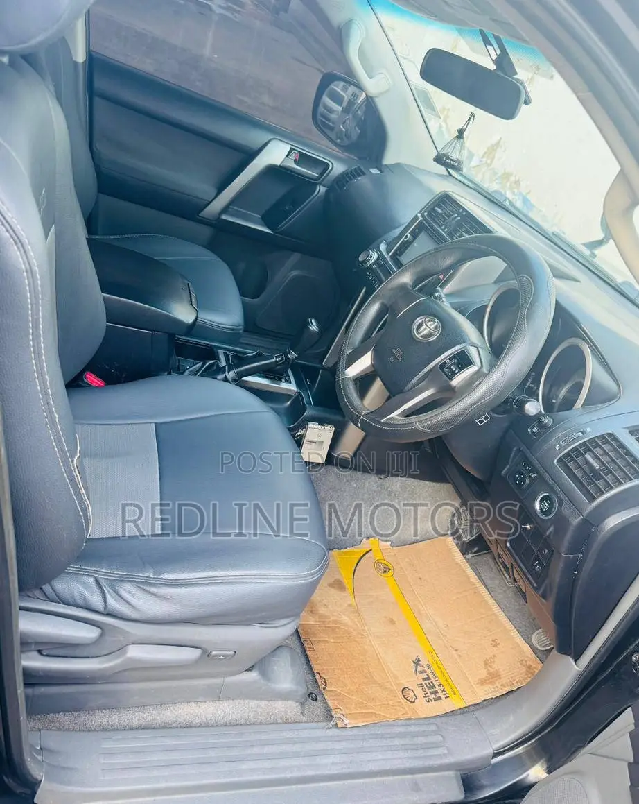 Toyota Land Cruiser Prado 2.7 i 2010 Black