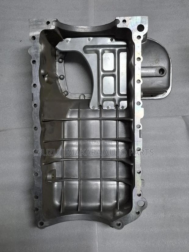 Isuzu Dmax Oil Pan New Model - main view