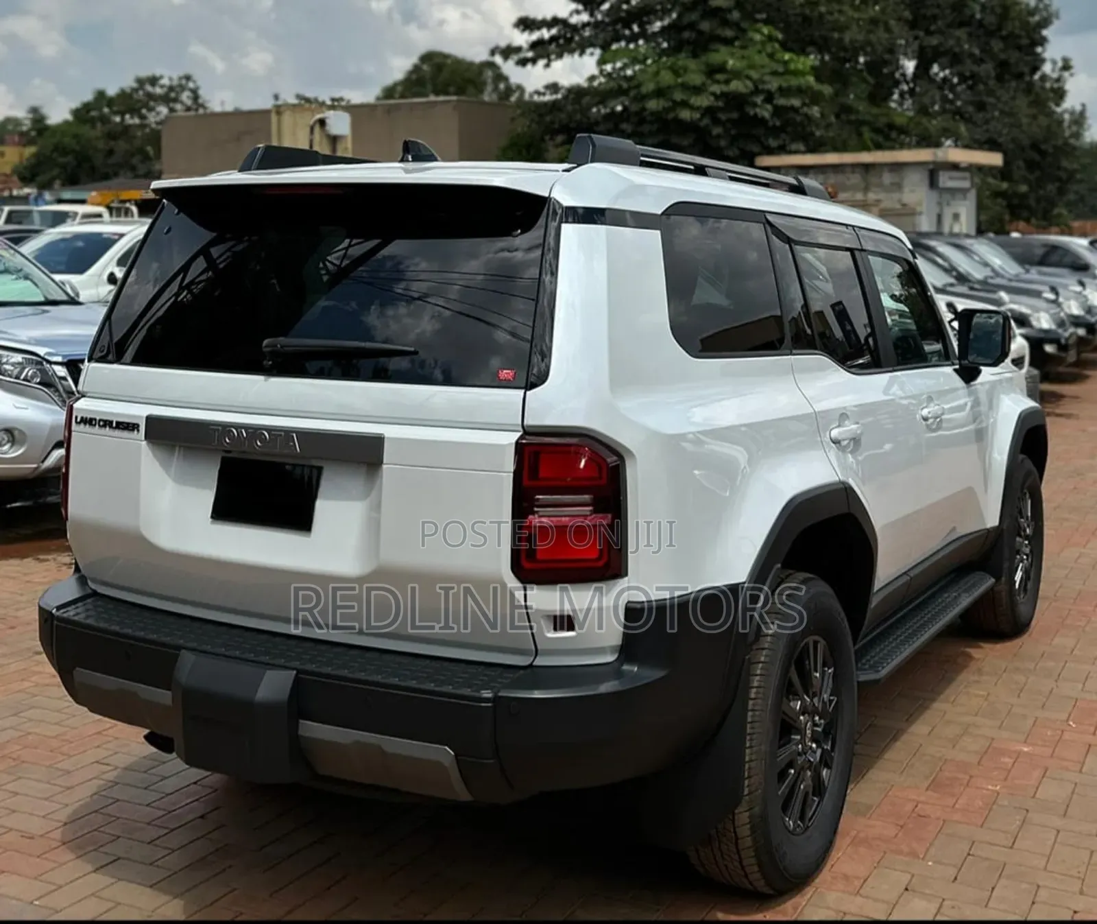 Toyota Land Cruiser Prado 2024 Pearl