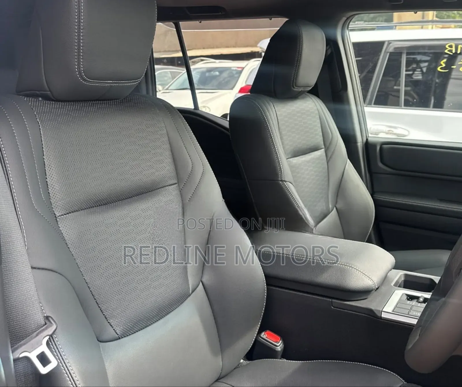 Toyota Land Cruiser Prado 2024 Pearl