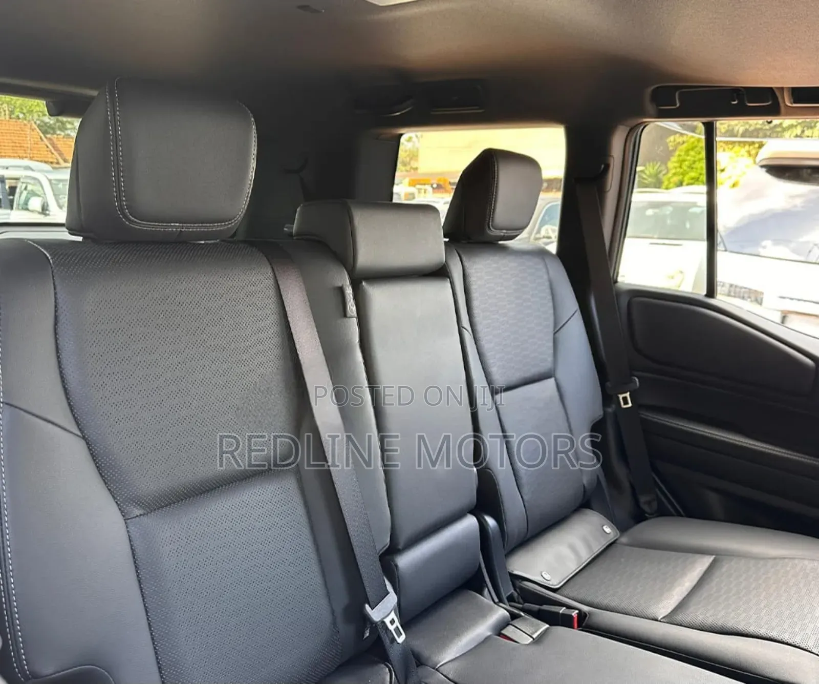 Toyota Land Cruiser Prado 2024 Pearl