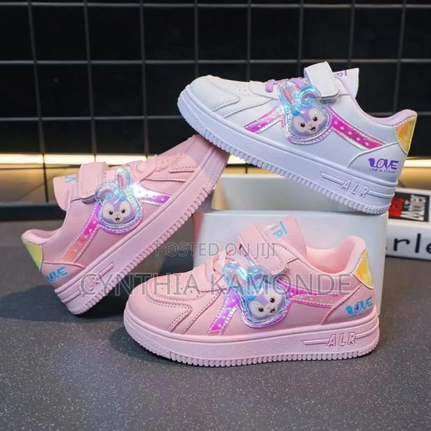 Girl's Cute Sneakers