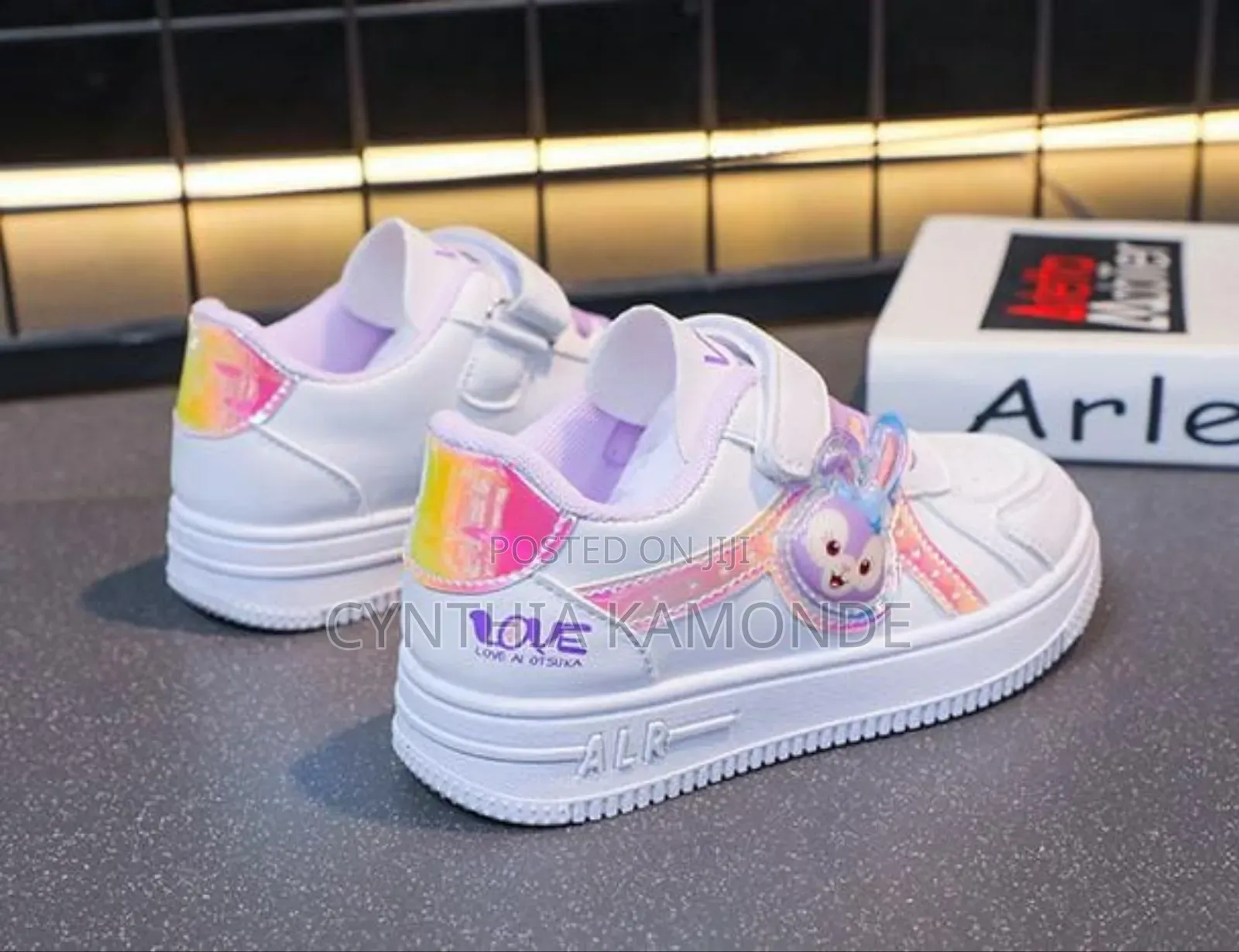Girl's Cute Sneakers