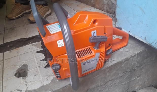 Power Saw Chainsaw 272 Husqvarna- Quality - main view