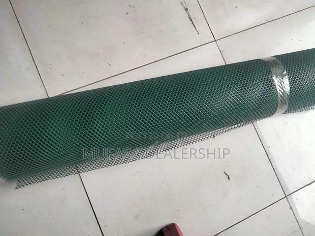 Green Plastic Chicken Mesh (Extra Small Holes) - main view