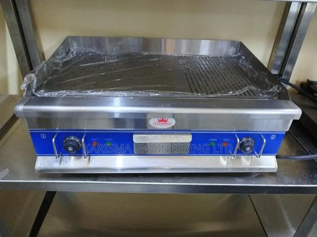 Imported Griddle and Hotplate. Heavy Duty. - main view