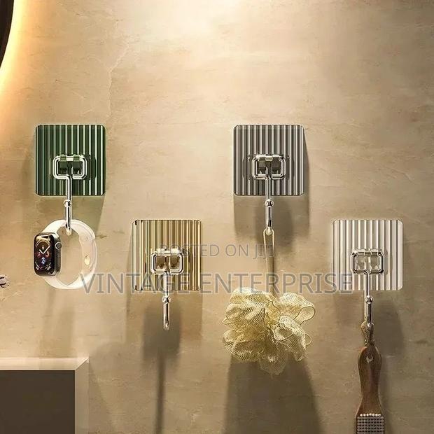 10pcs Pack Acrylic Seamless Sticky Hook