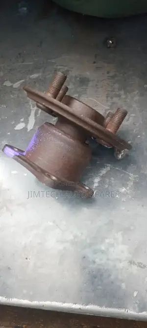 Toyota Collora 110 Rear Hub