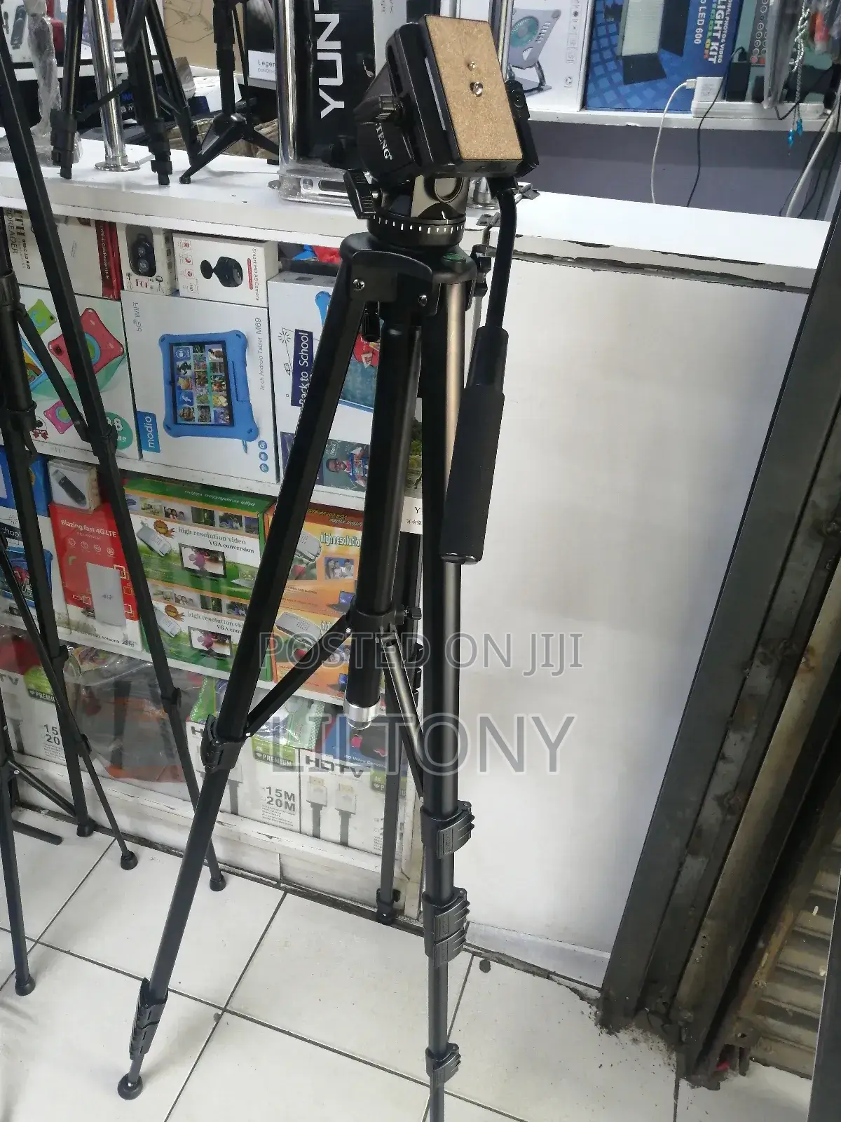 3M VCT _3000 Camera /Camcorder Tripod Stand