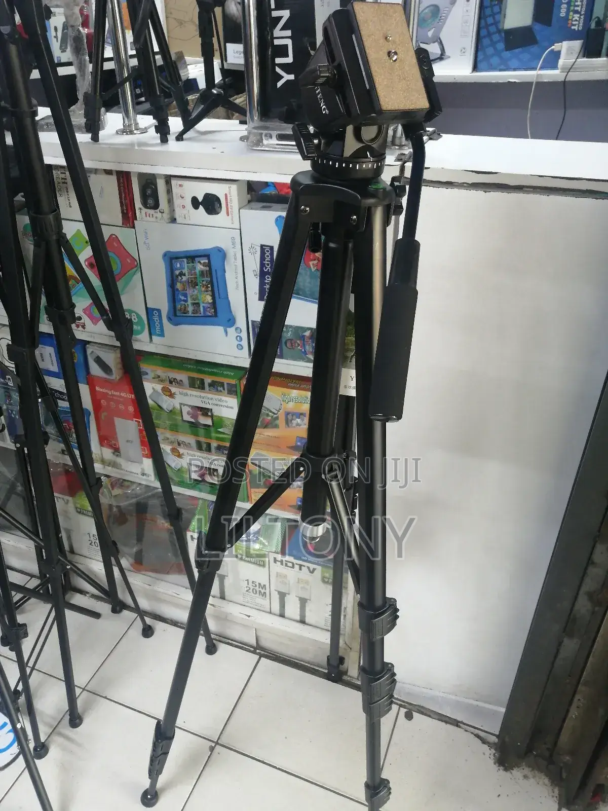 3M VCT _3000 Camera /Camcorder Tripod Stand