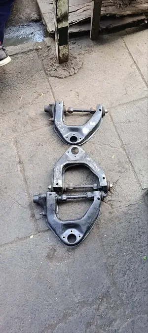 Upper Control Arms Vannette, Mazda Bondo.
