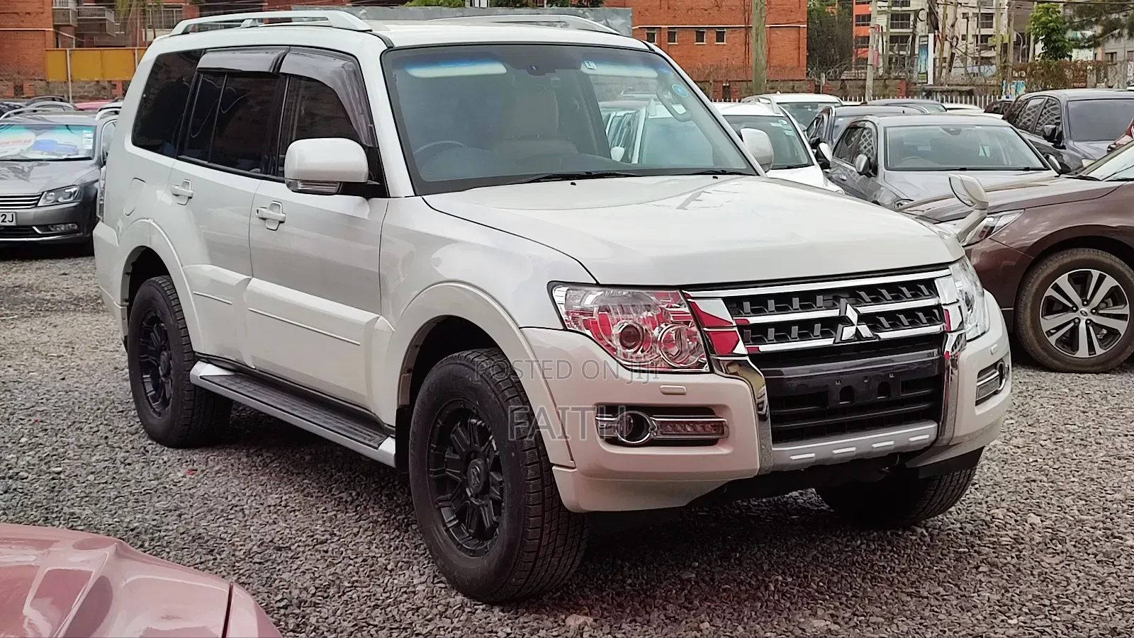 Mitsubishi Pajero V90 3.0 V6 GL 2018 Off white