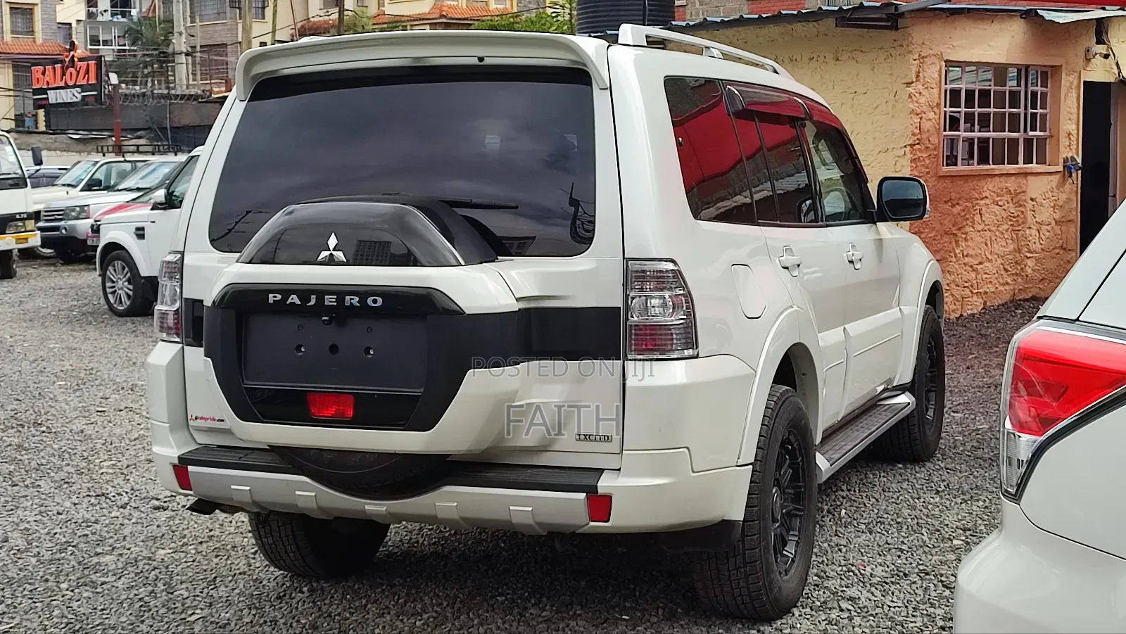 Mitsubishi Pajero V90 3.0 V6 GL 2018 Off white