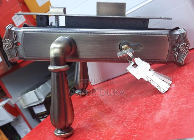 Steel/Mahogany Door Lock.High Quality Wista Cylinder Lock