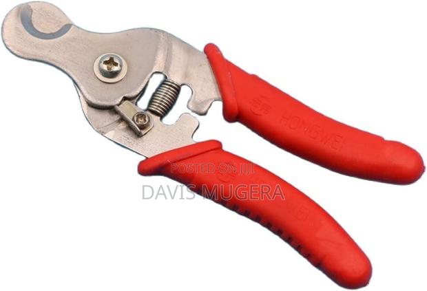 Plastic Ear Tag Remover Cattle Sheep Tag Cutting Plier Pig - main view