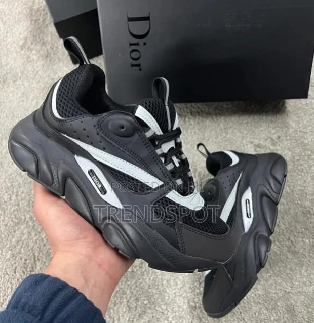Dior Homme Size 40___________44.Price *Ksh3500*