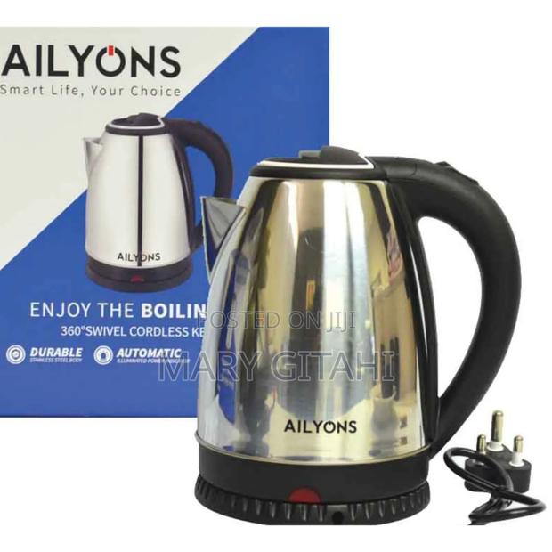 AILYONS Stainless Steel 2.2L Electric Water Kettle-Black
