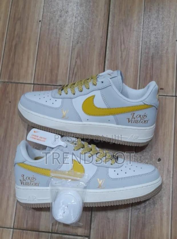 Louis Vuitton Airforce - thumbnail 2