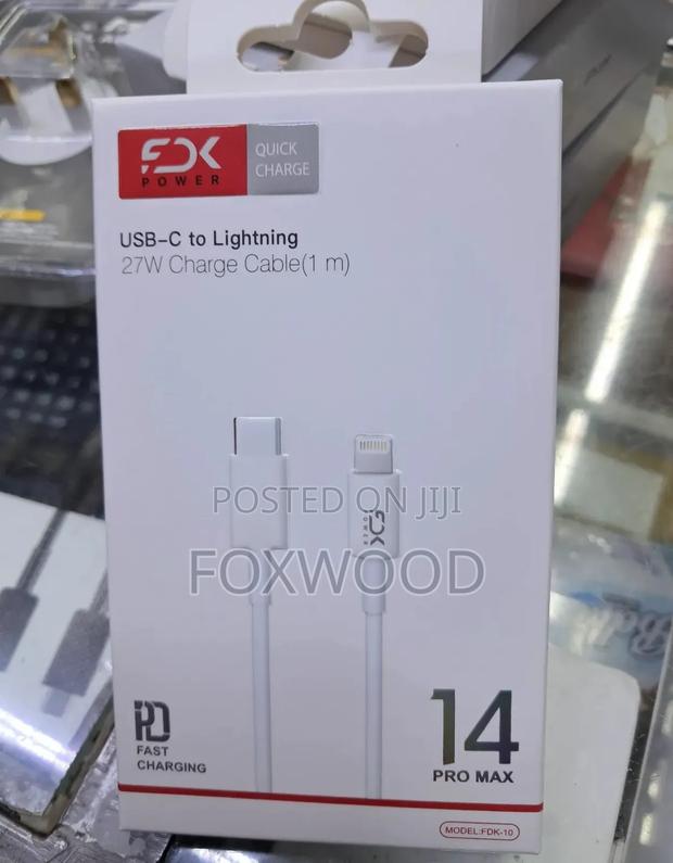 USB-C to Lightning Charging Cable - thumbnail 3