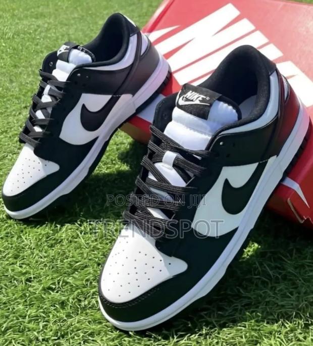 SB Panda Sizes 44/45 at 3100 - thumbnail 2