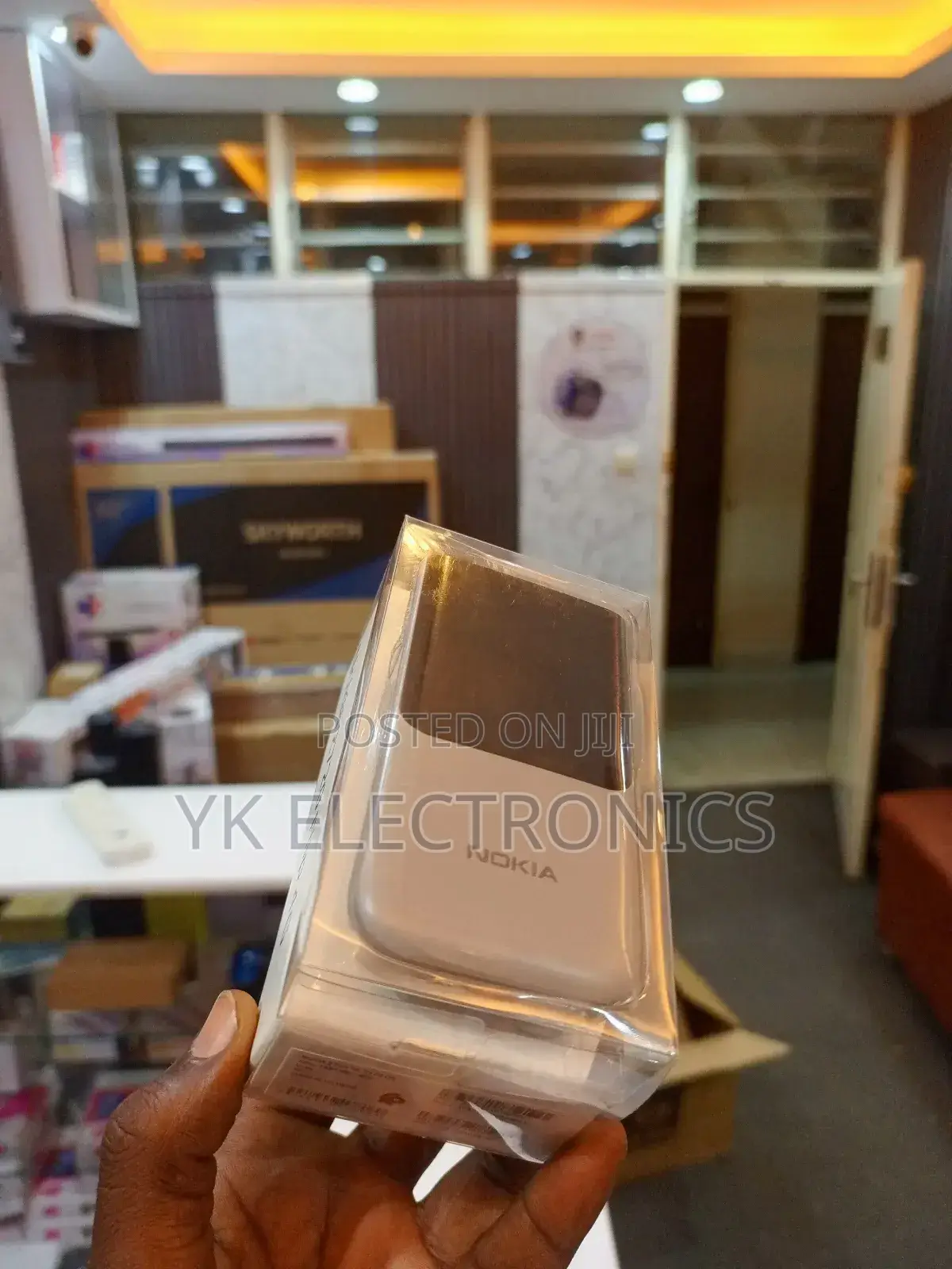 New Nokia 2720 Flip 512 GB Gray