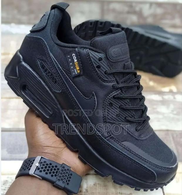Airmax 90 Sizes 36 - 42 at Ksh3000 - main view