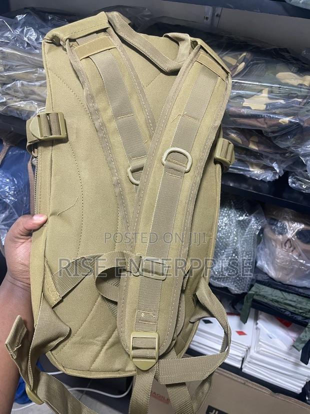 Camel Bag Backpack Brown With Water Bladder - thumbnail 2