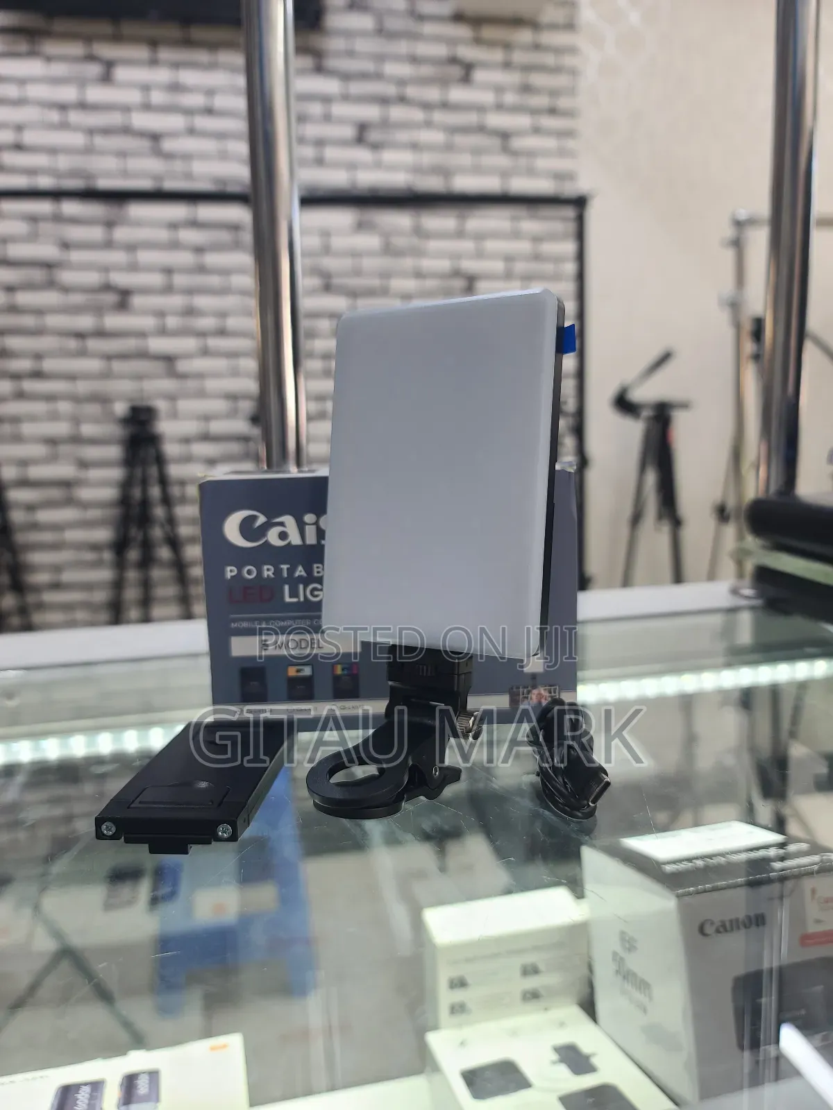 Caisi Portable LED Light CS-L-V11SE