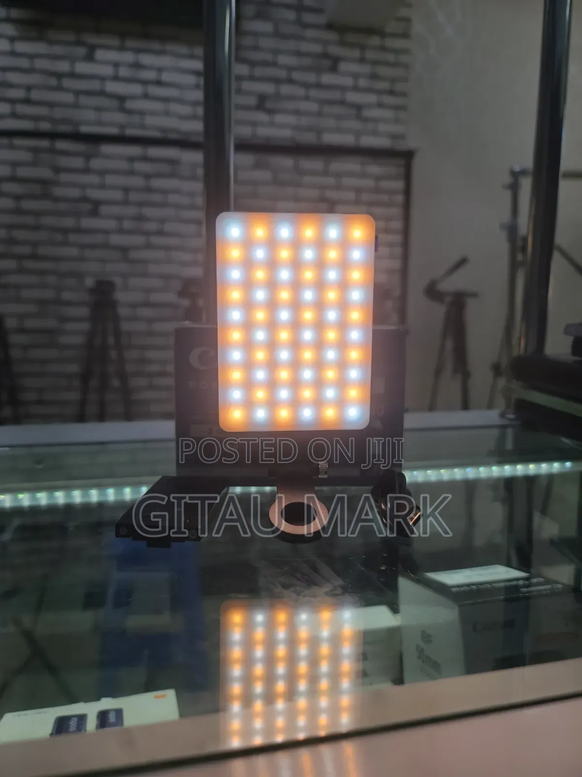 Caisi Portable LED Light CS-L-V11SE