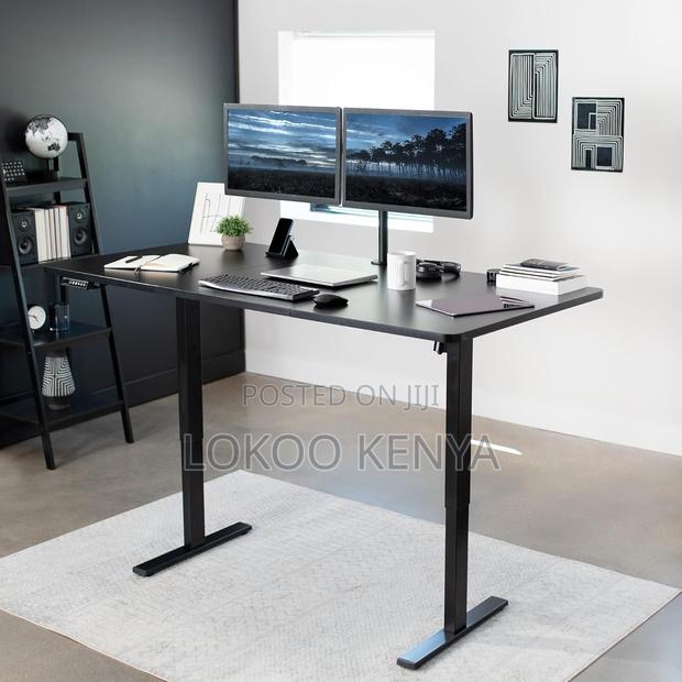 Office Desk: Sit and Stand Automatic Height Office Desk
