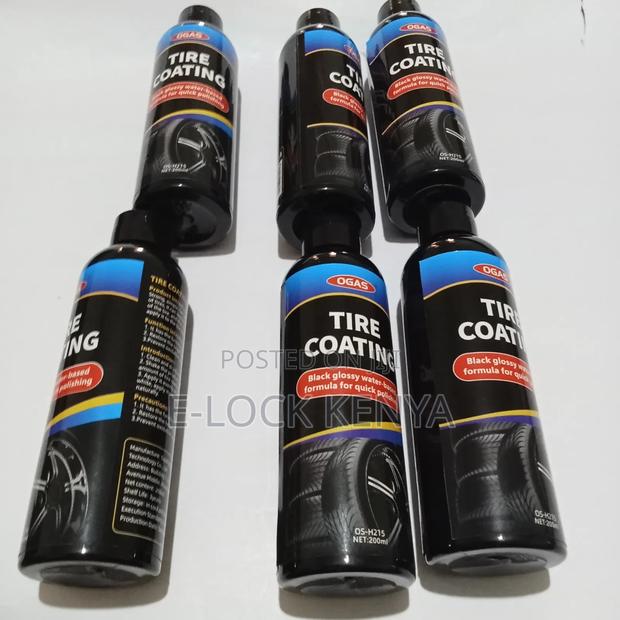 Non Greasy Tire Shining Coat
