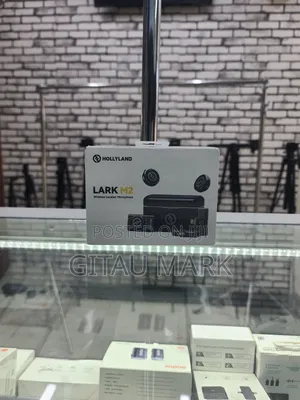 Hollyland Lark M2 Combo Wireless Microphone System