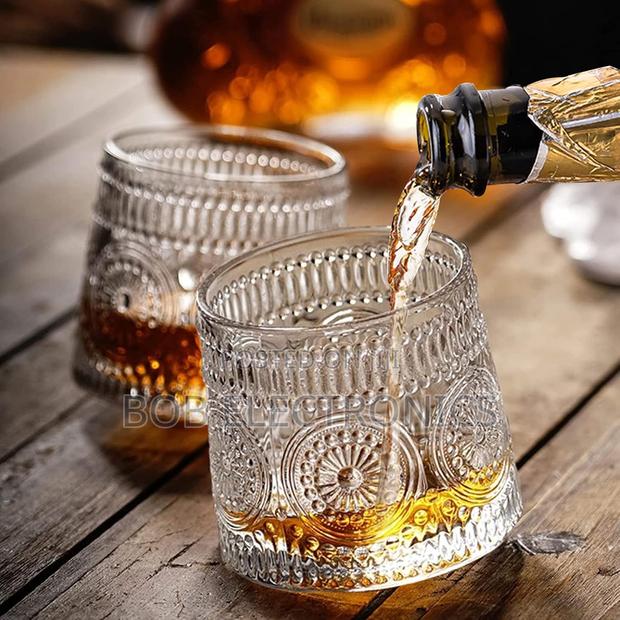 Wobbling Whiskey Glasses - thumbnail 2