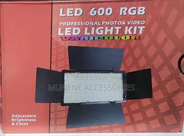 Rechargable Led 600 RGB PRO Light Panel Photo Video KIT - thumbnail 2