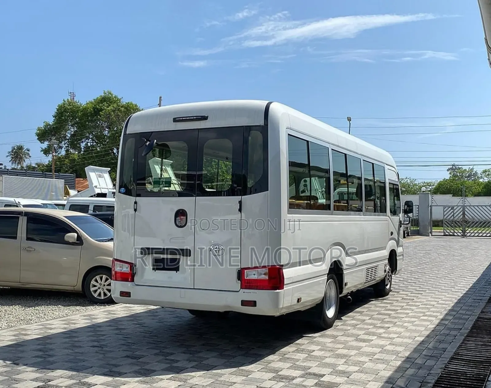 Toyota Coaster 2017 Beige