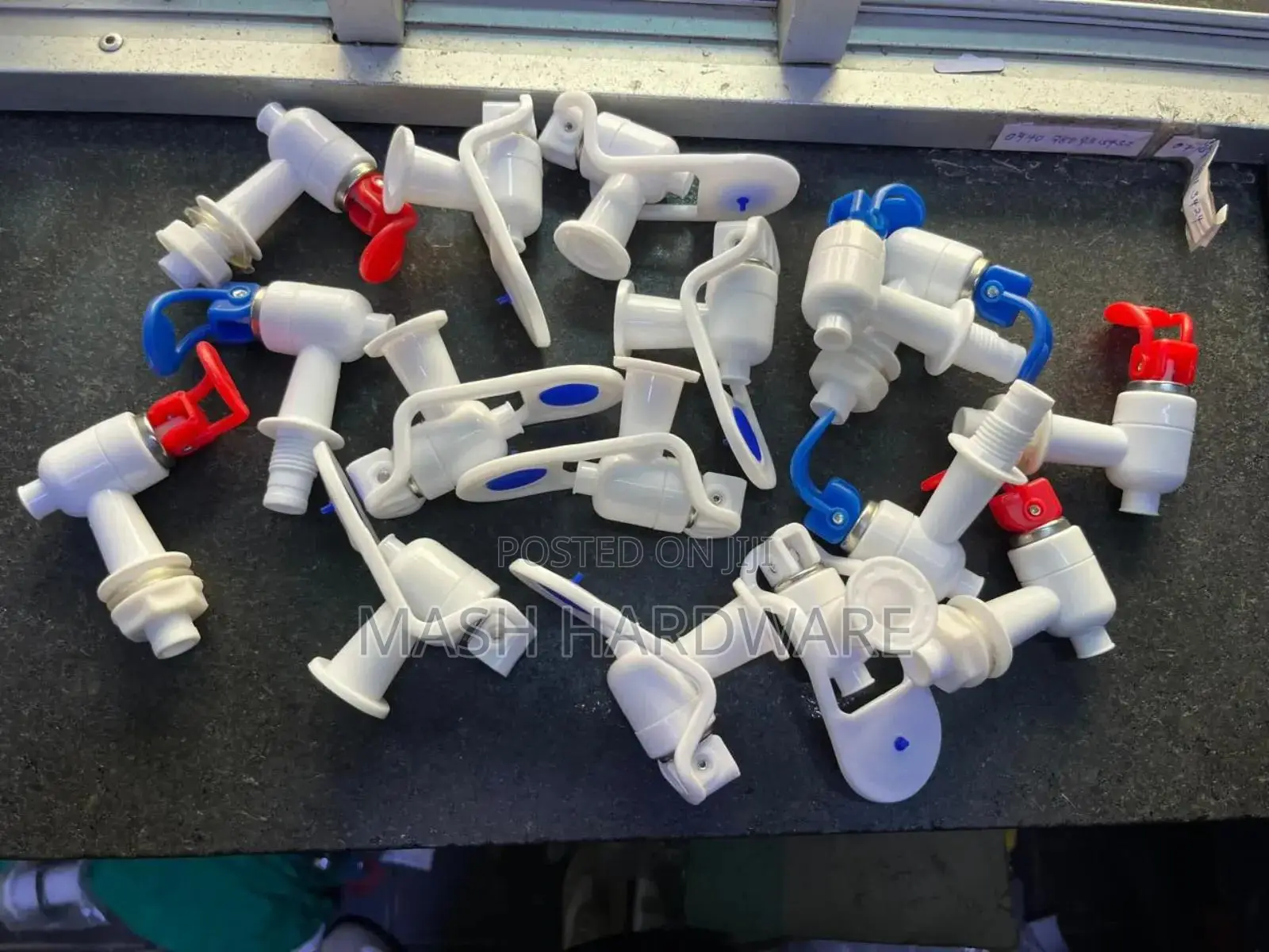 Male and Female Dispenser Taps