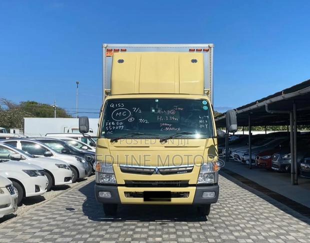 Mitsubishi Fuso Truck Beige