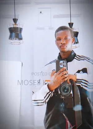Application for a Photographer and Photoeditor Position