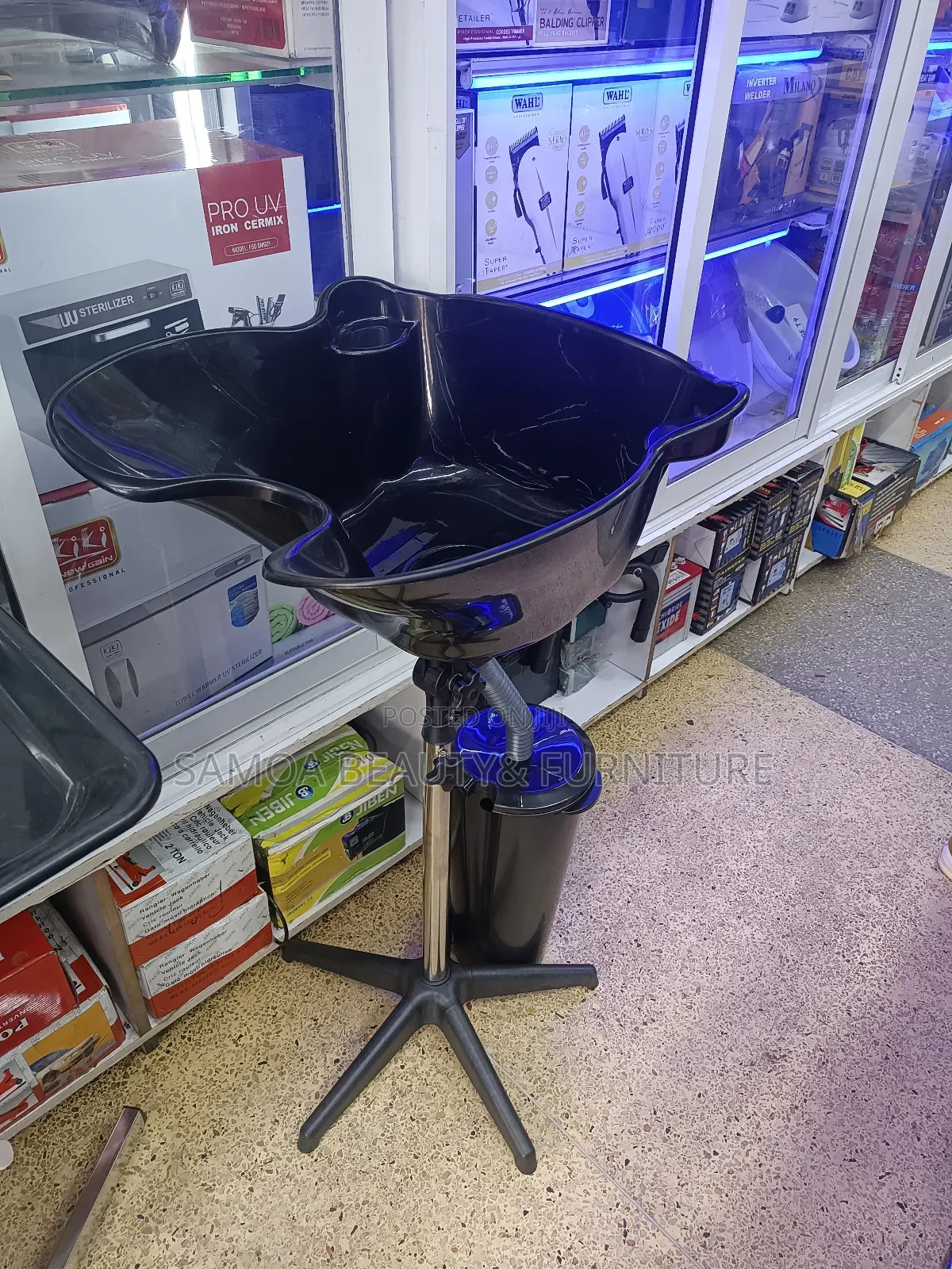 Salon Sink With Water Storage