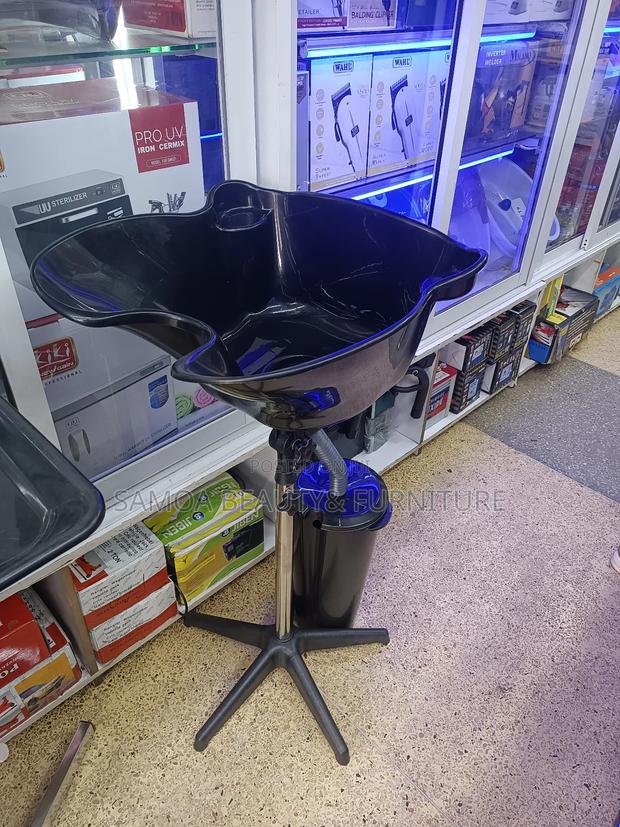 Salon Sink With Water Storage