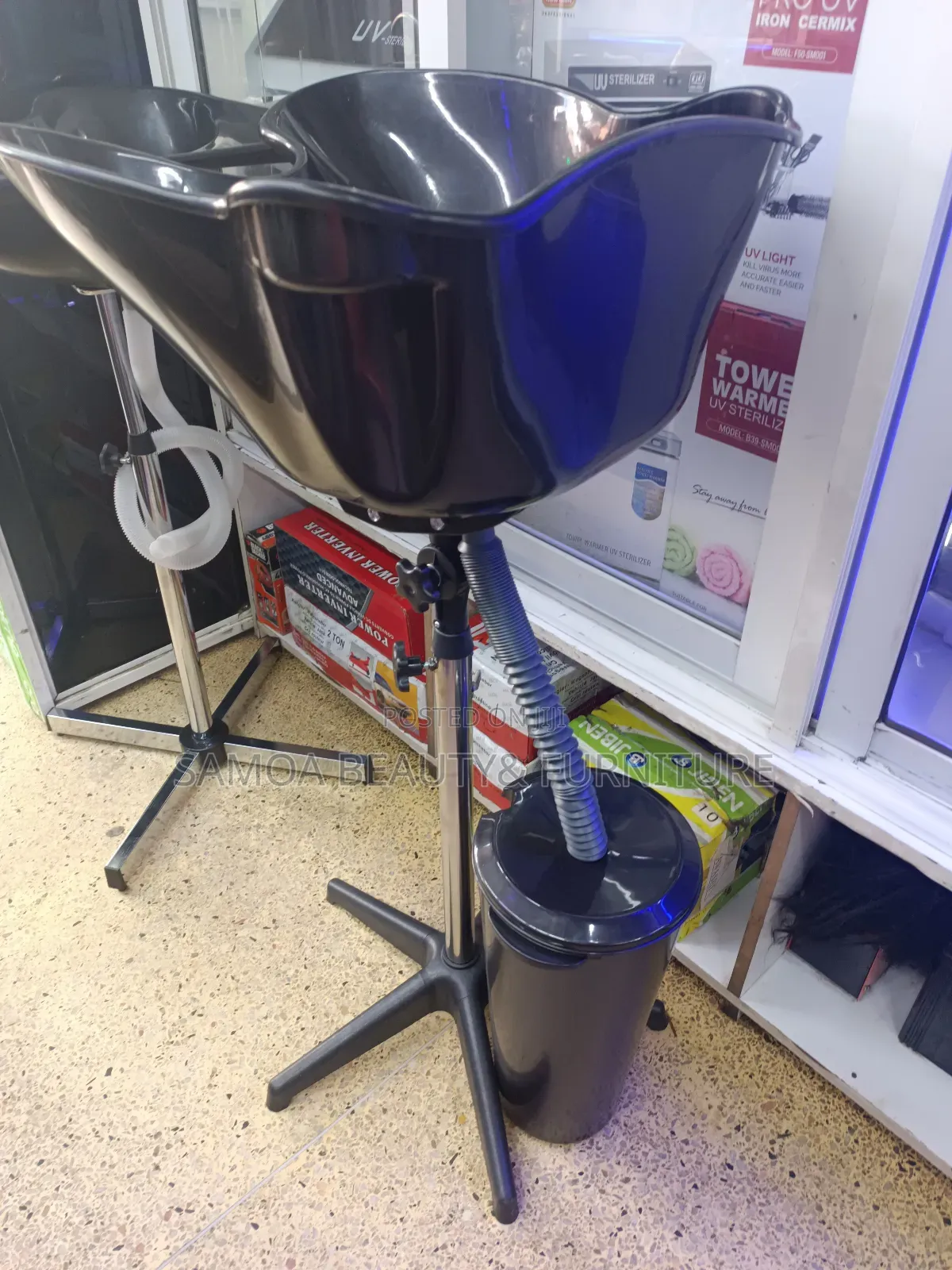 Salon Sink With Water Storage