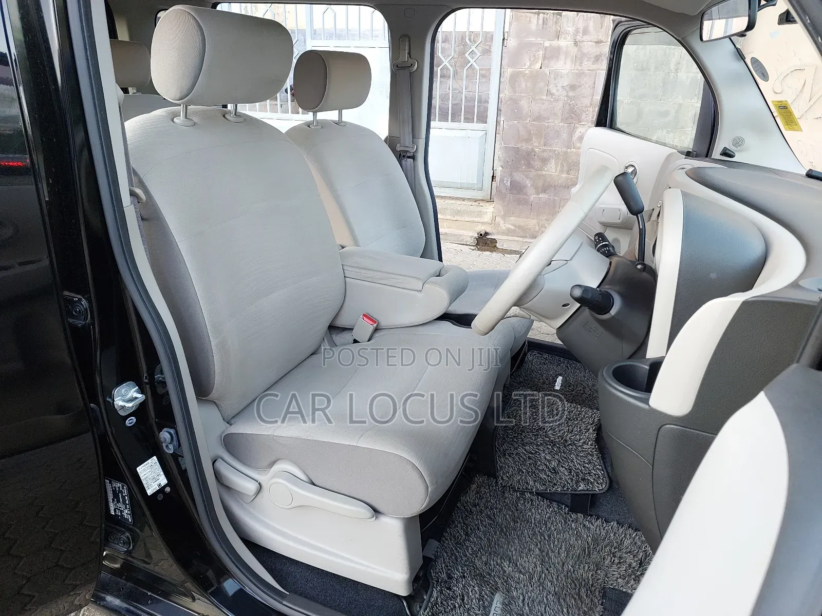 Nissan Cube 2017 Black