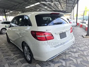 Mercedes-Benz B-Class B180 Petrol 2018 White