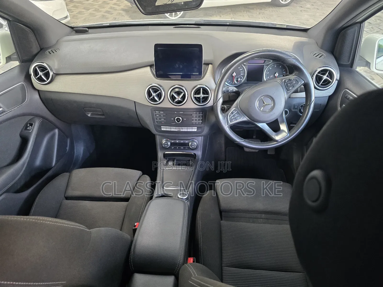 Mercedes-Benz B-Class B180 Petrol 2018 White