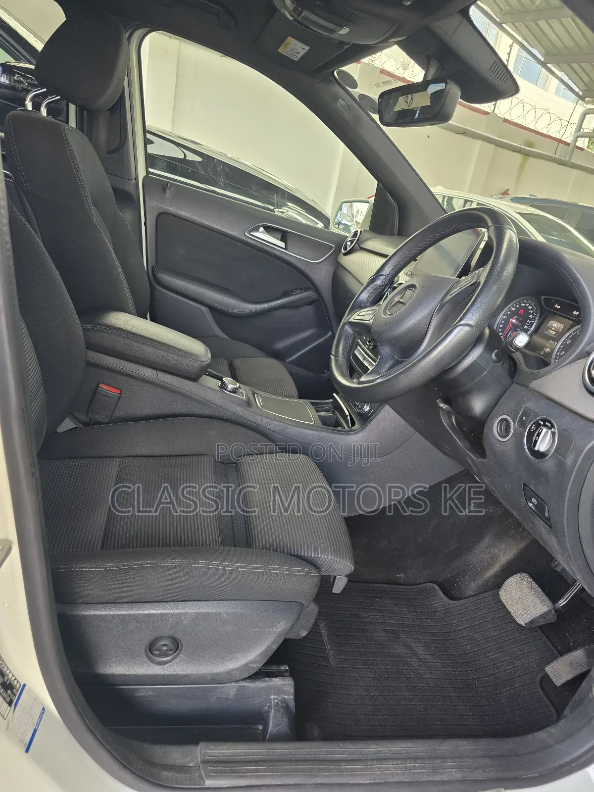 Mercedes-Benz B-Class B180 Petrol 2018 White