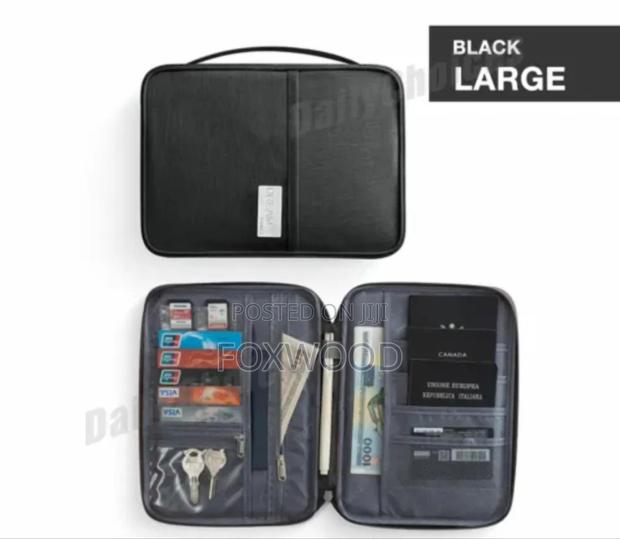 Family Size Passport Organizer - thumbnail 3